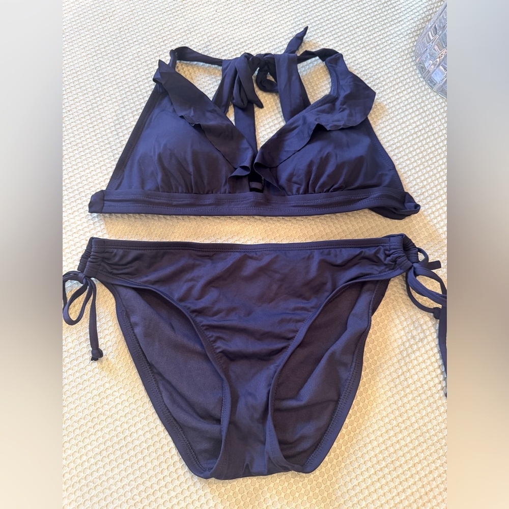 Kona Sol navy bikini size small. Soft ruffle design on top. NWOT